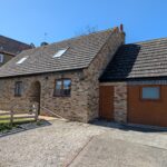 Picture of front of Dream Land Cottage AirBnB