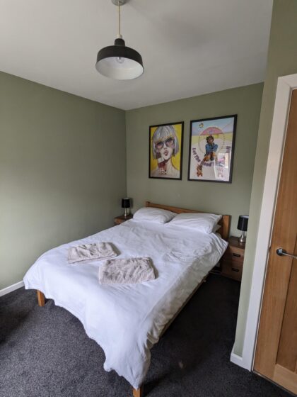 Green room in Dream Land Cottage AirBnB Margate