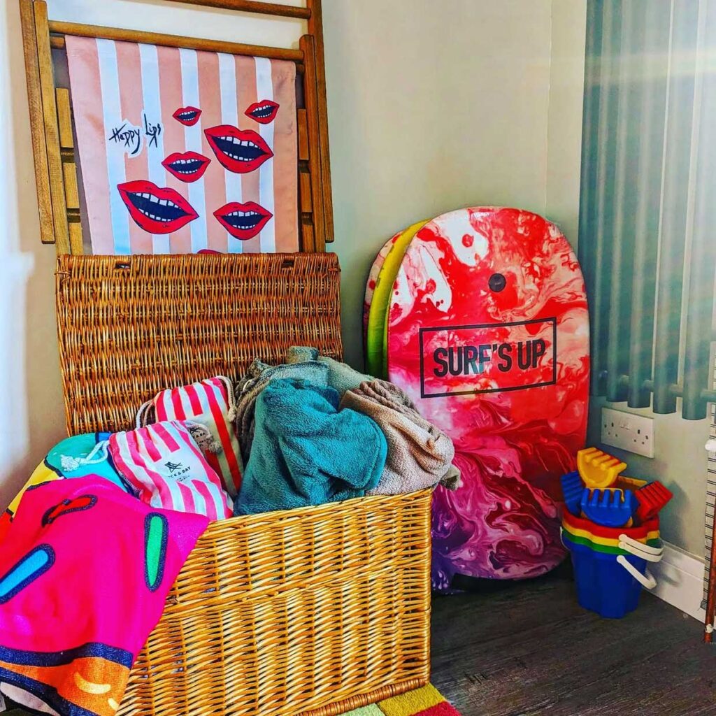 Towels, body boards and bucket & spades for the beach in AirBnB Margate.